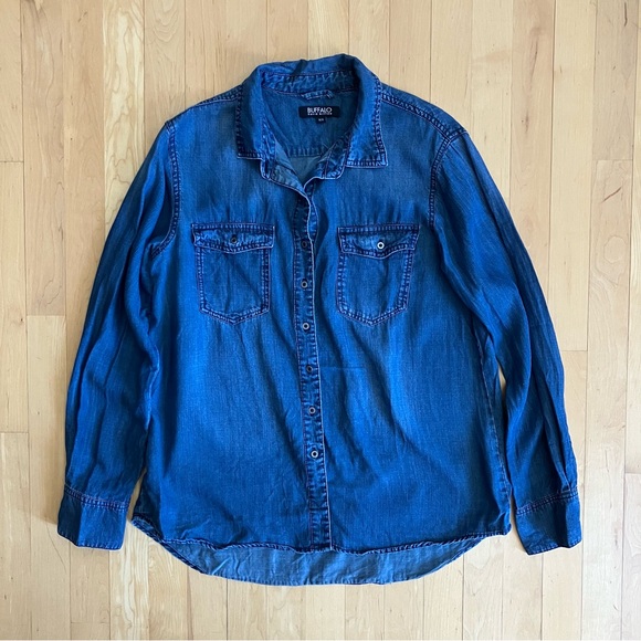 Buffalo David Bitton Tops - 2/$20 Buffalo chambray denim shirt size Medium